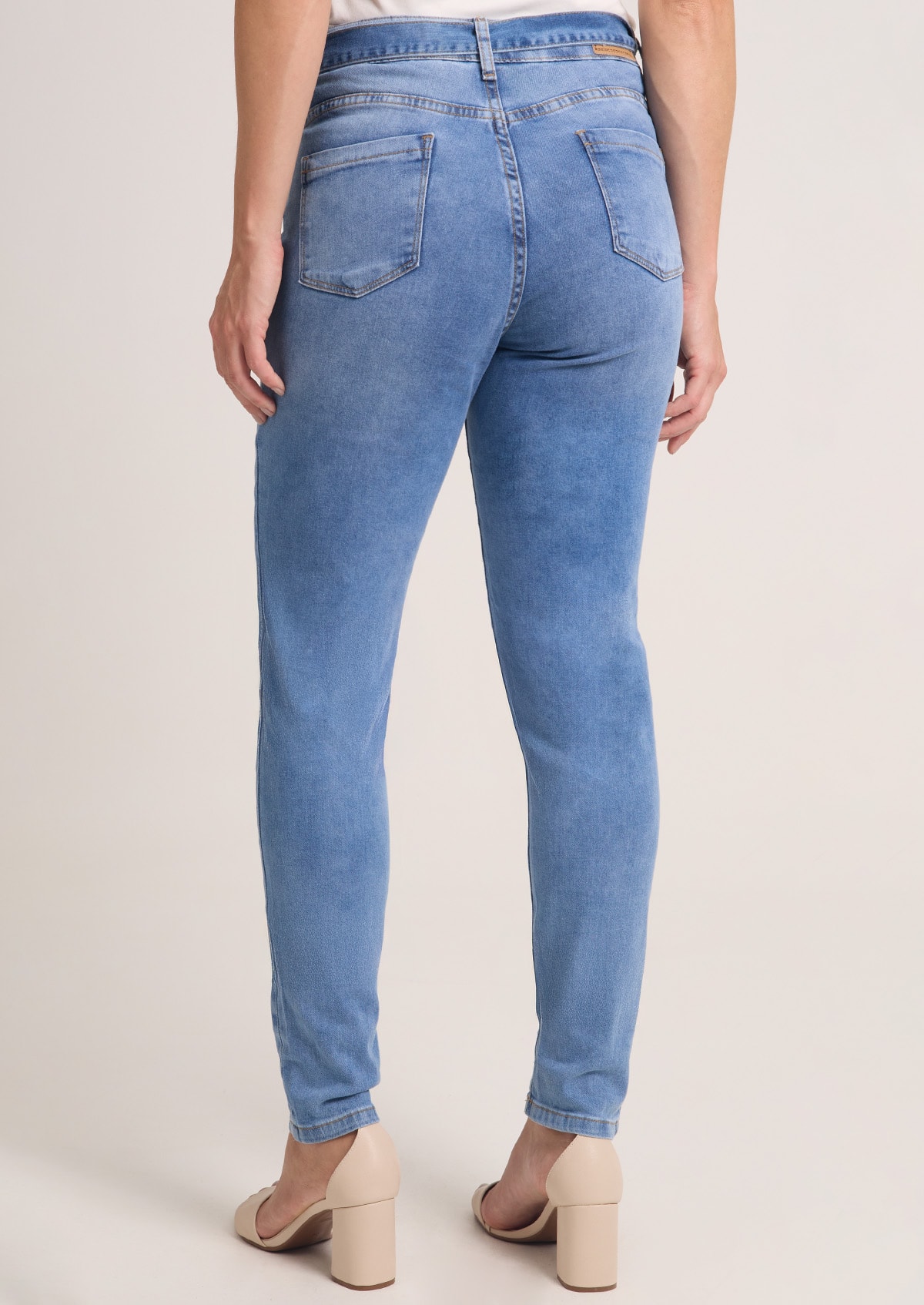 image_18c7bb52-7d4f-45cf-8904-eb121afbab9e