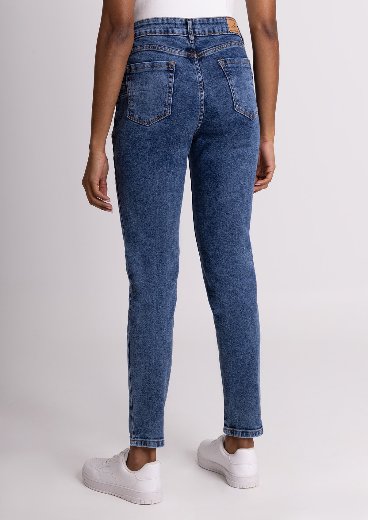 image_42f8bda7-1dbb-40e0-9db5-e74a48580025