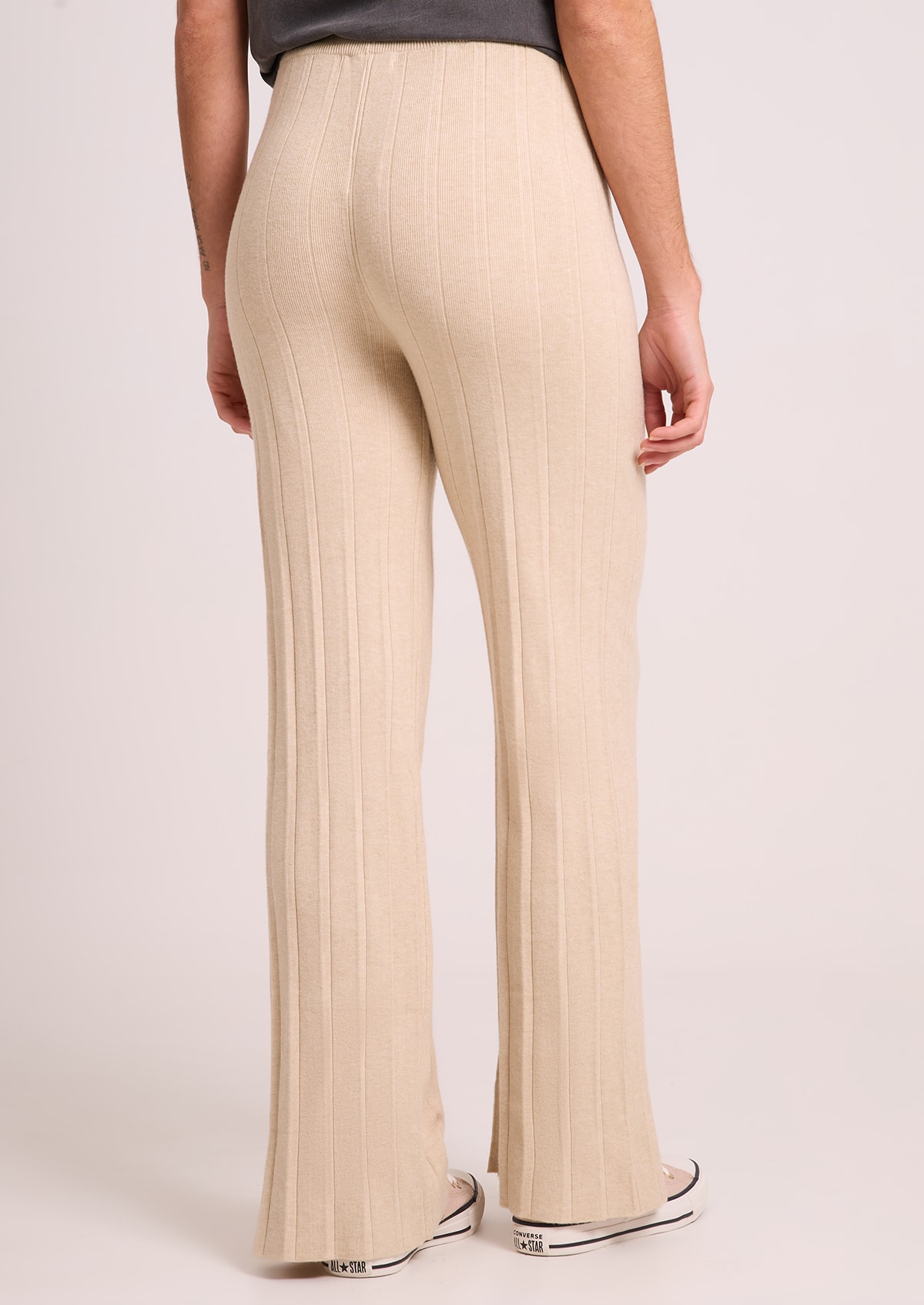 image_3e5b15a5-b3da-4180-8dee-2b93903f5de8