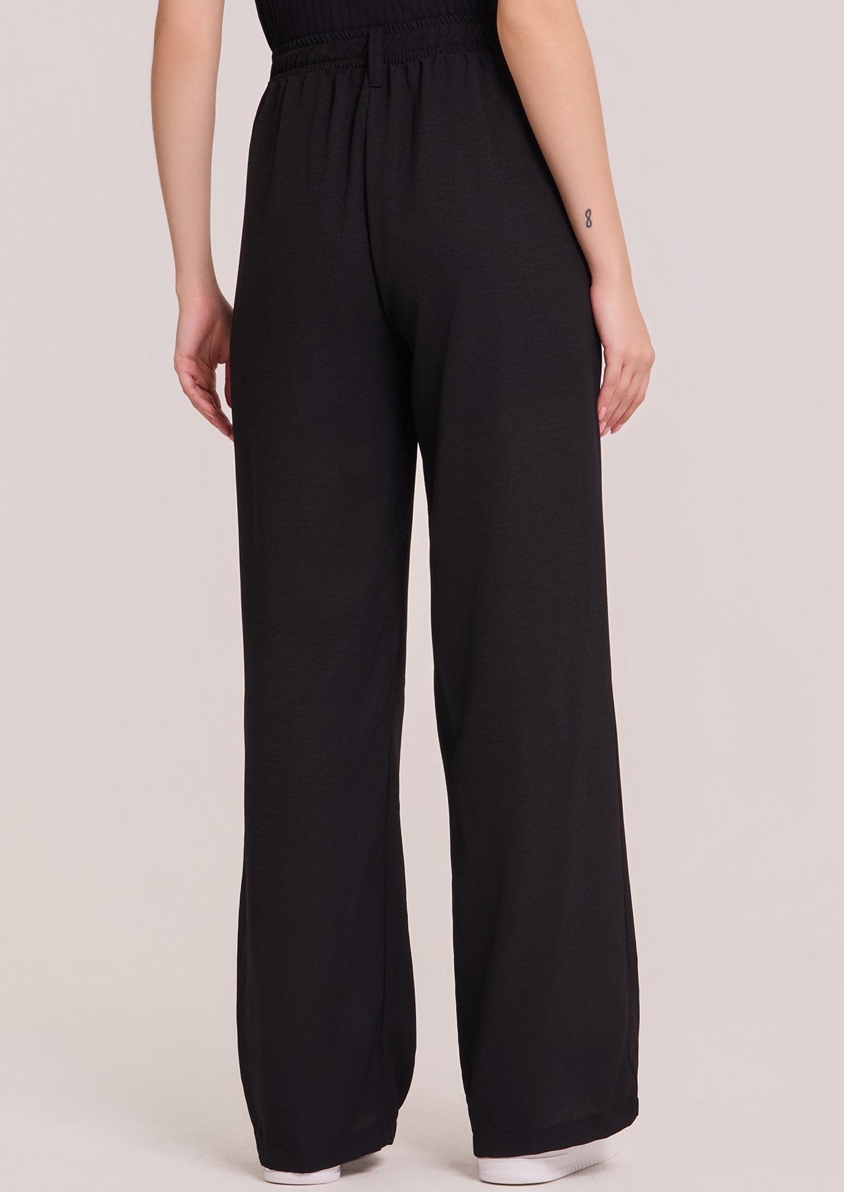 MANA 39ブラック Calça Wide Leg em Crepe Preta - Monjuá