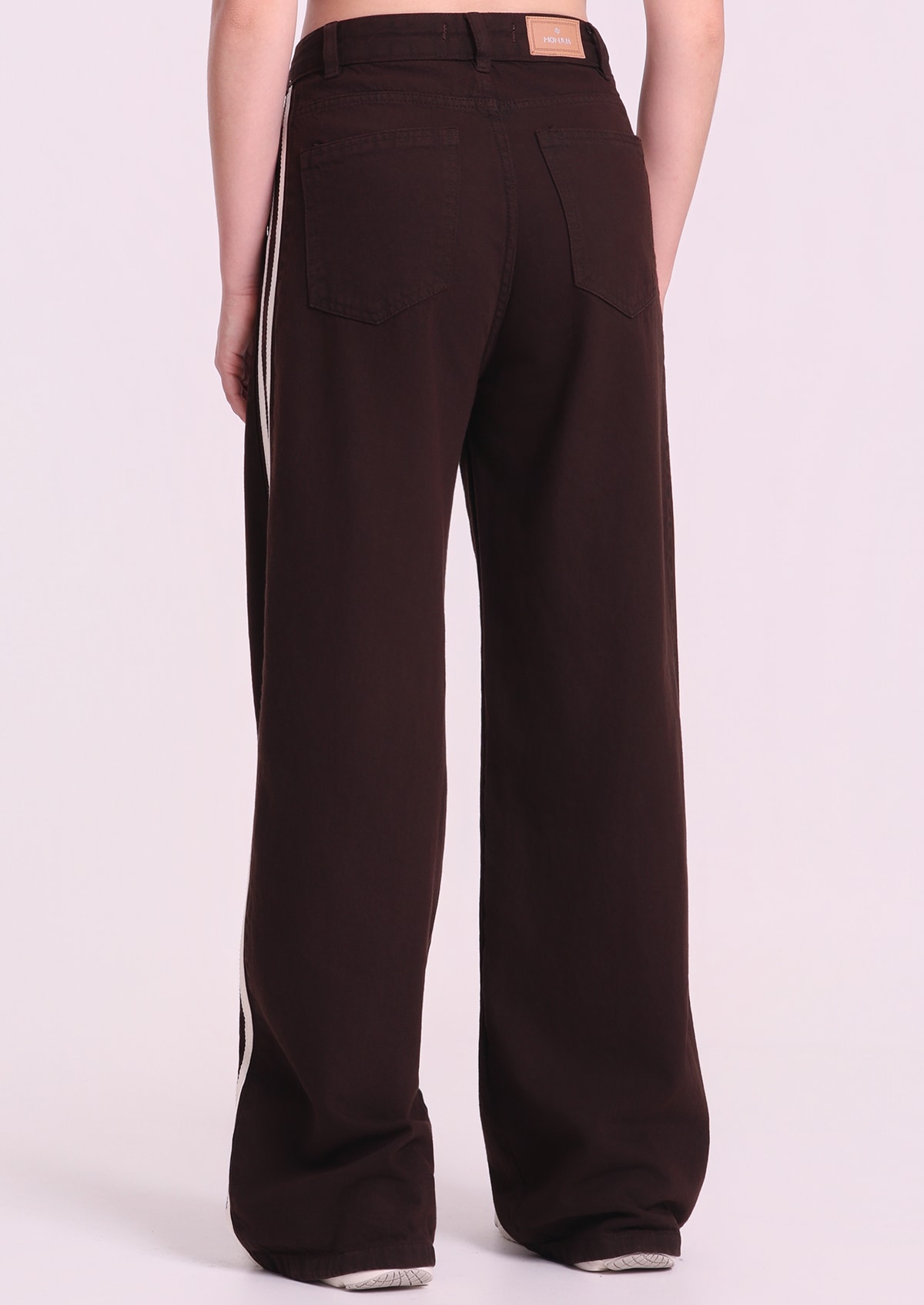 image_fcd006be-6abb-40c3-9337-9c3ba665e856