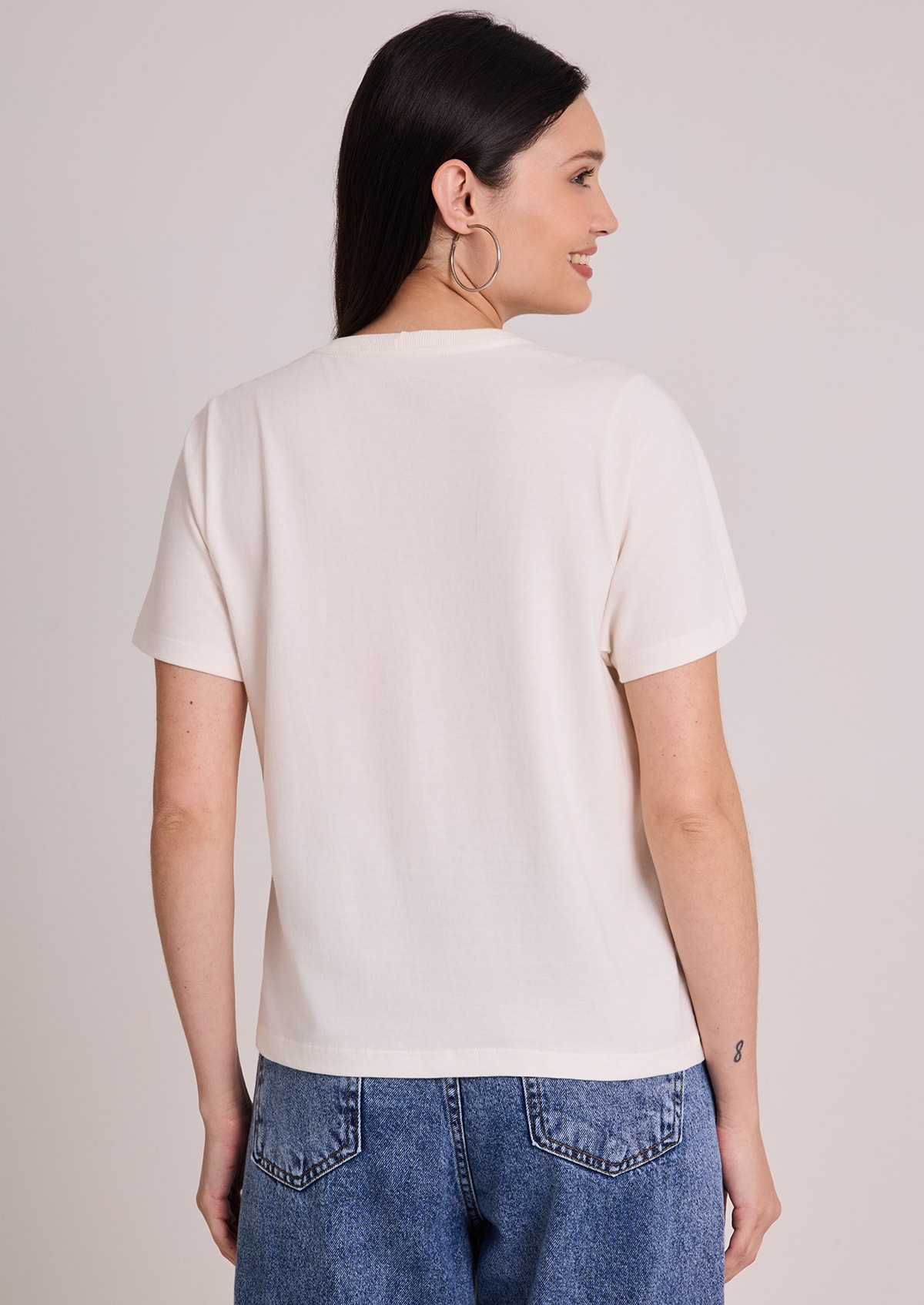 image_3c80192d-cc30-494c-8f11-907ebbc930db