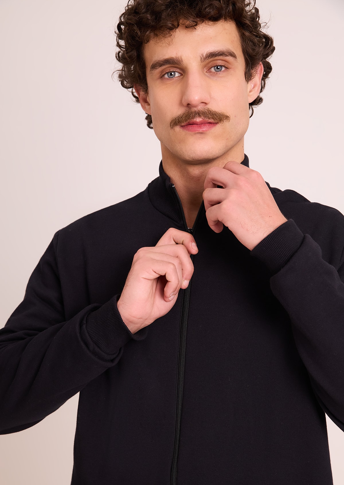 image_c6f93398-4788-4d28-992b-7a403824a54b