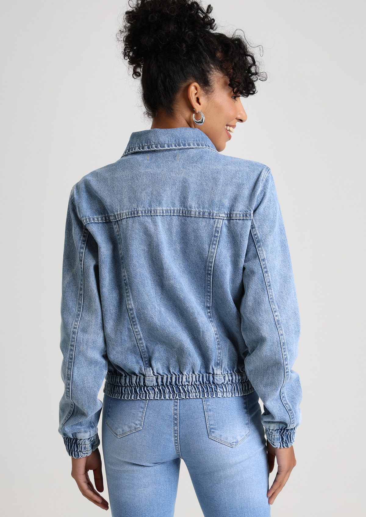 image_8e771d25-179c-400c-802c-0099ac21b5eb