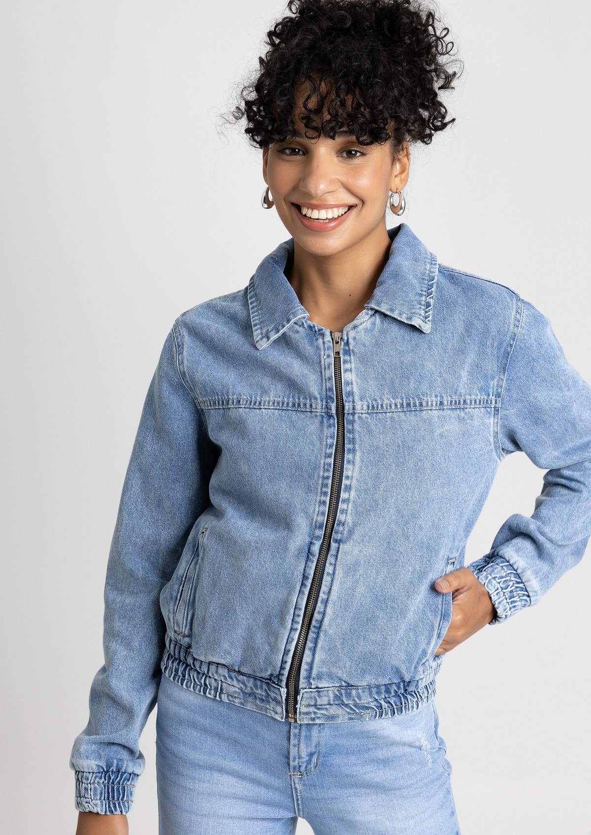 Jaqueta Bomber Jeans Estonado com Zíper - Monjuá