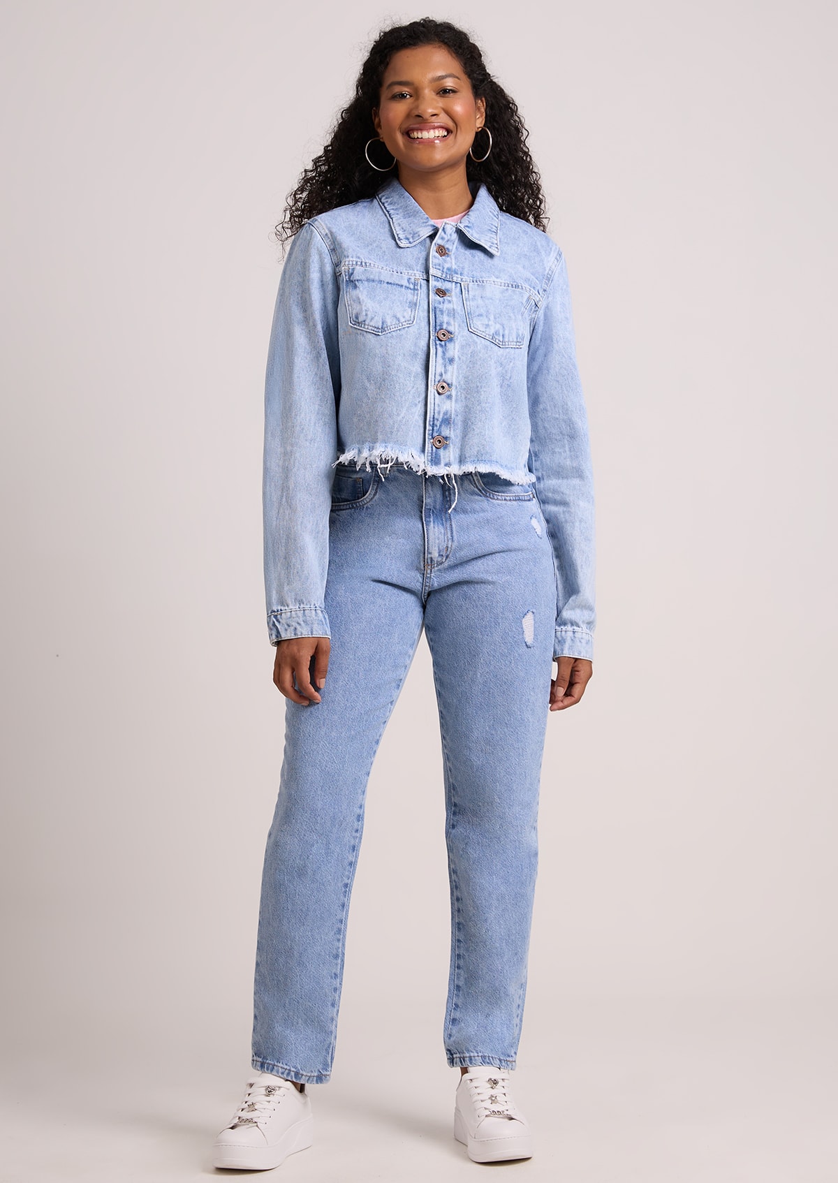 Jaqueta Cropped Jeans Desfiada - Monjuá