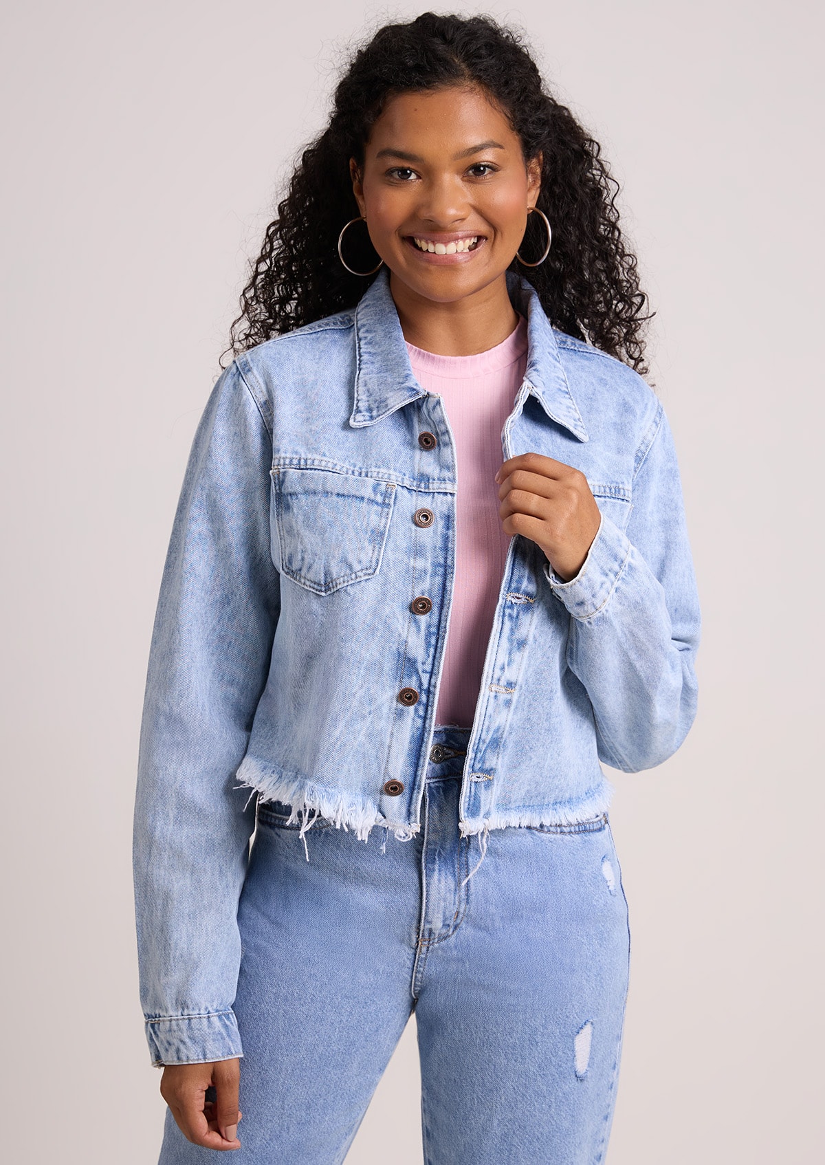 Jaqueta Cropped Jeans Desfiada - Monjuá