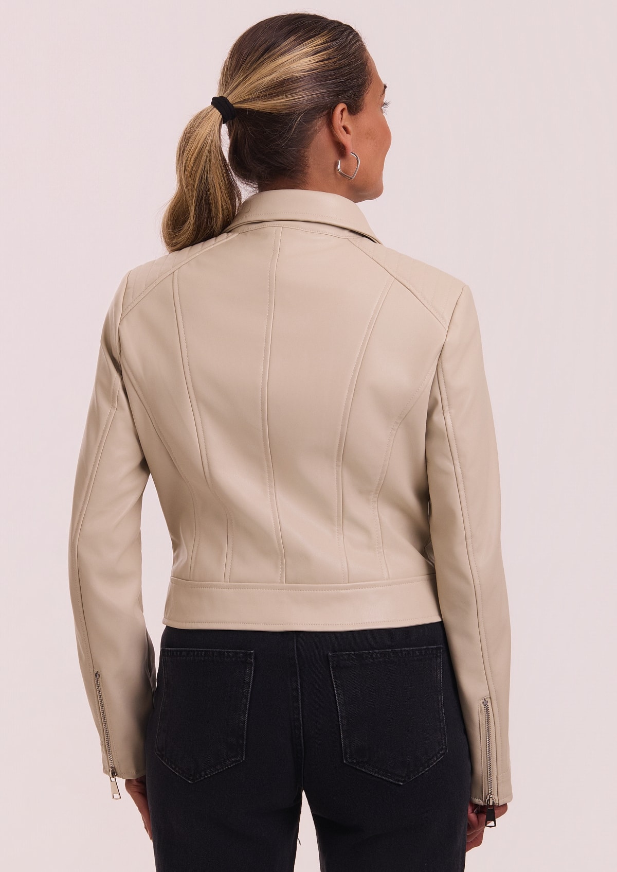 image_a4bb047d-2b7f-469c-8a7c-8a58e33ef0e1