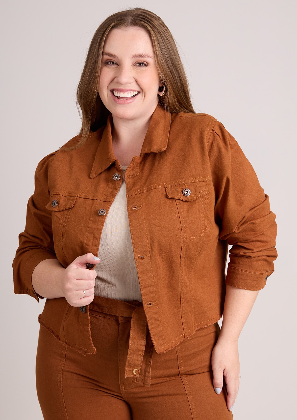 Jaqueta em Sarja Marrom Estampada Plus Size Eclipse - Monjuá
