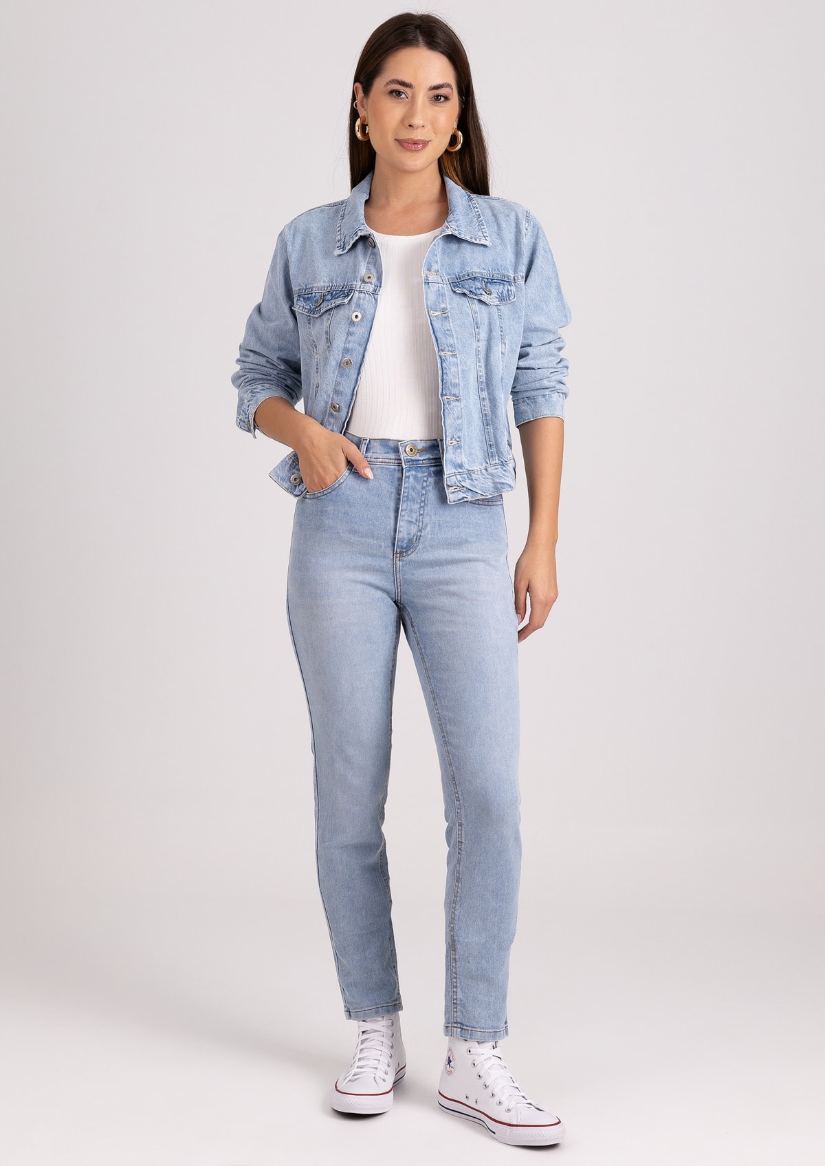 image_ad888b3a-5e66-4904-8a66-0fba68a94231