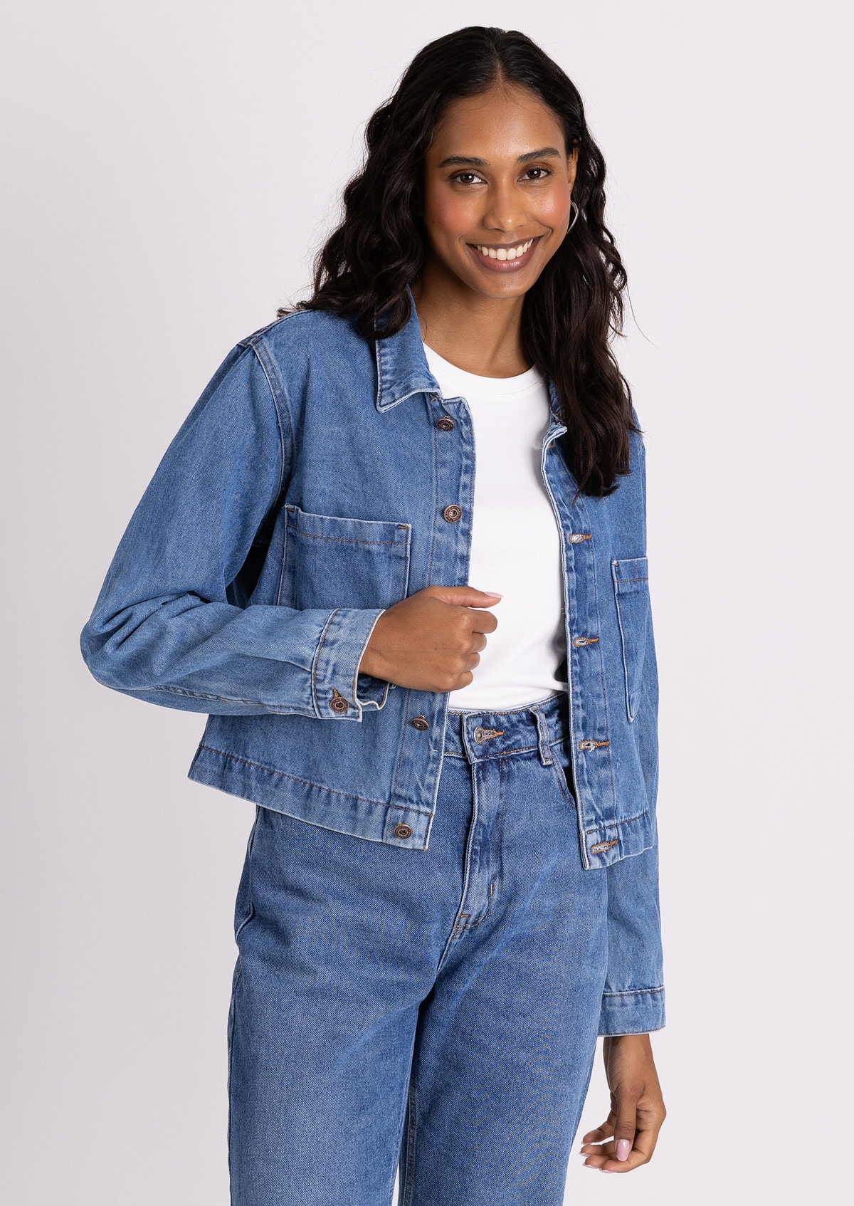 Jaqueta Jeans com Bolso - Monjuá
