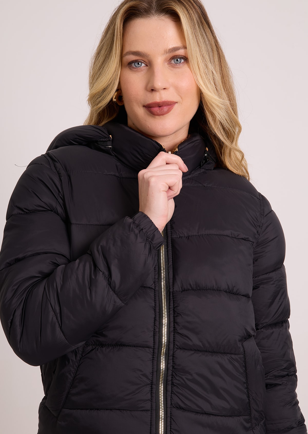 Jaqueta Puffer Dupla Face Preta e Bege com Capuz - Monjuá