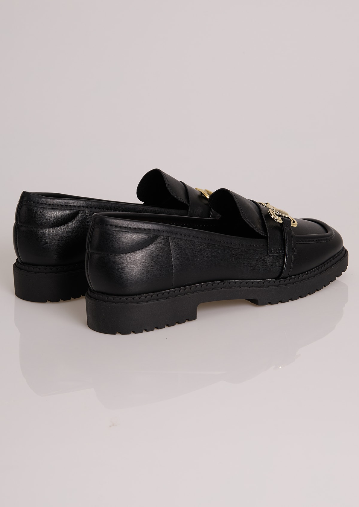 image_e3ed31a1-3c8a-4085-a7d4-cd039c4c3d49