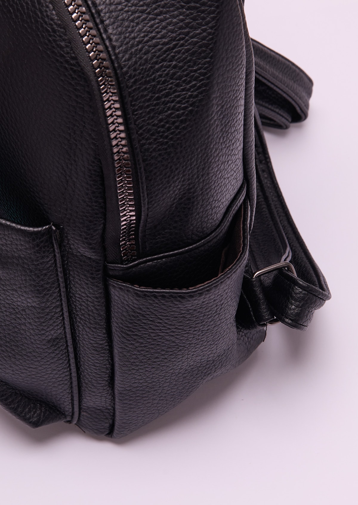 image_1e6af90d-65da-4c0b-9b25-203bf76e7392