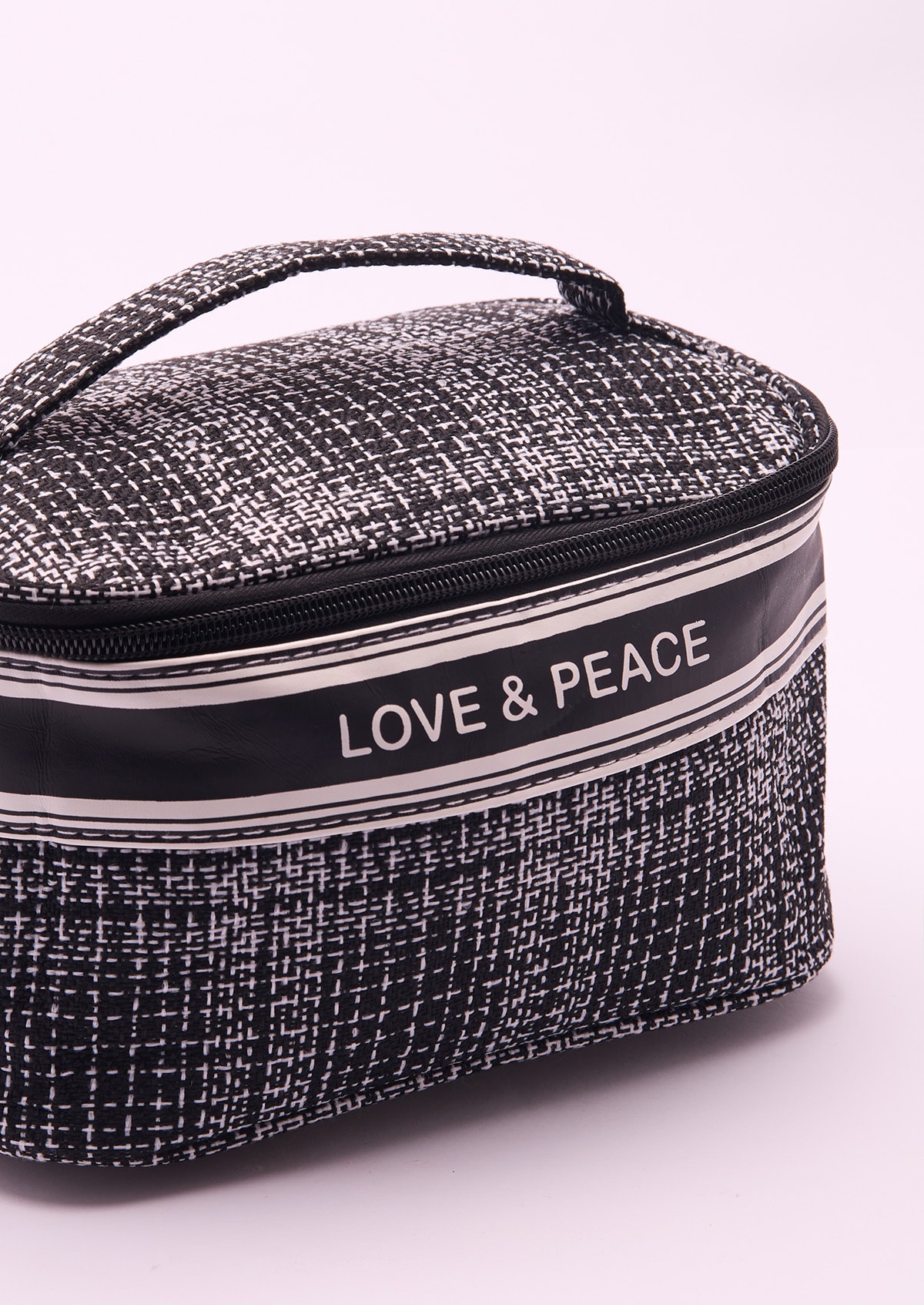 image_1f591c27-fd5f-4771-8df8-4f2a10abe2bc