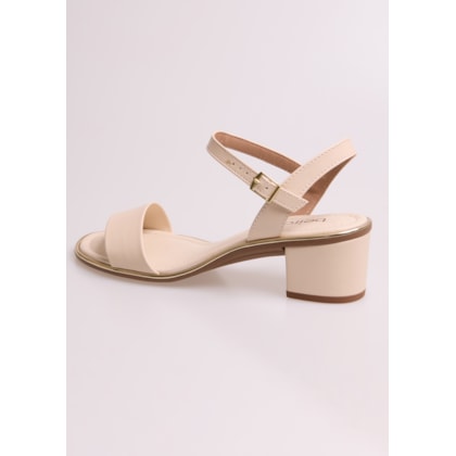 image_b670333f-ed85-4c6e-909f-a25d2c1b8e44