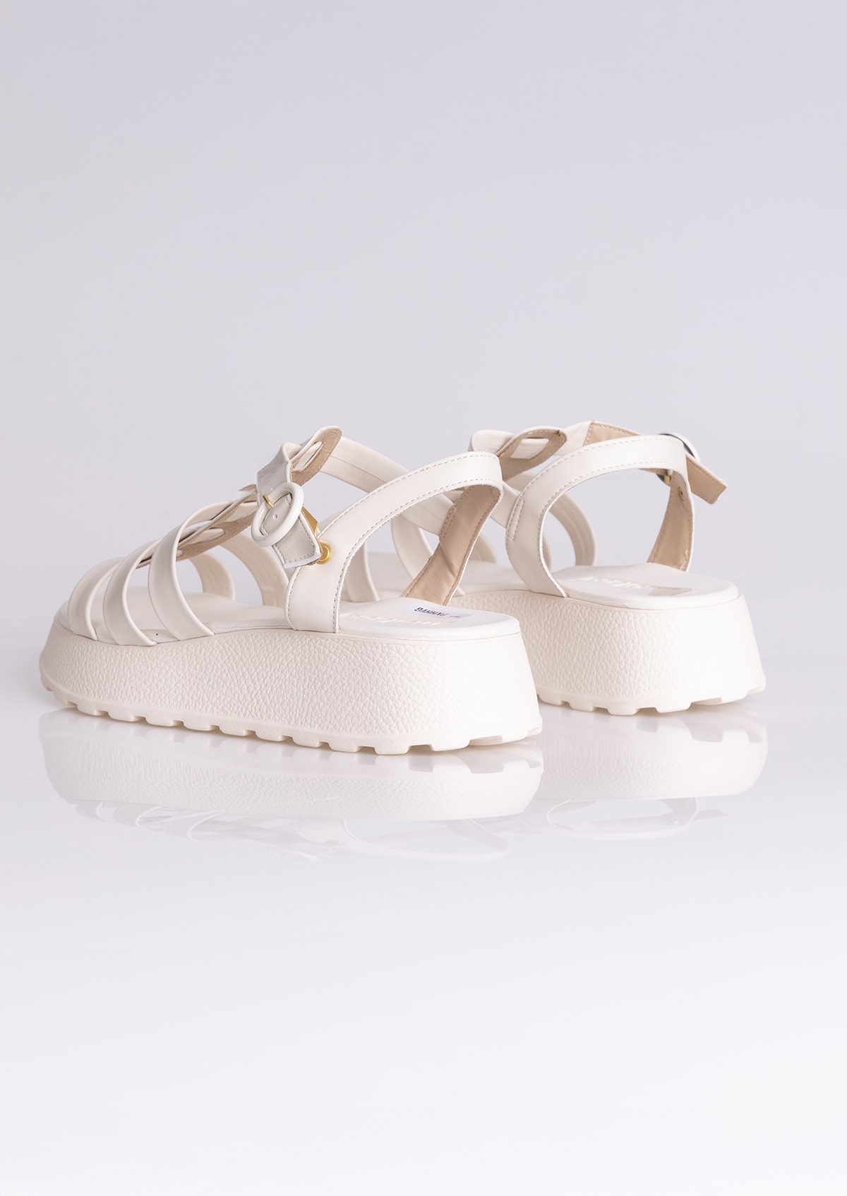 image_6b0d5973-38d1-4a7b-b51a-11bb1be3d196