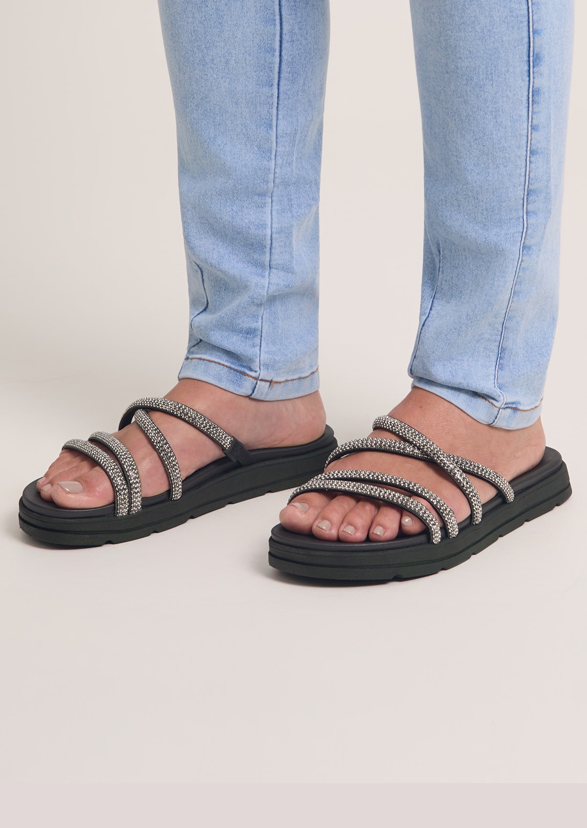 image_c32aac41-e5e1-4ed0-8d6b-f4b054de6334