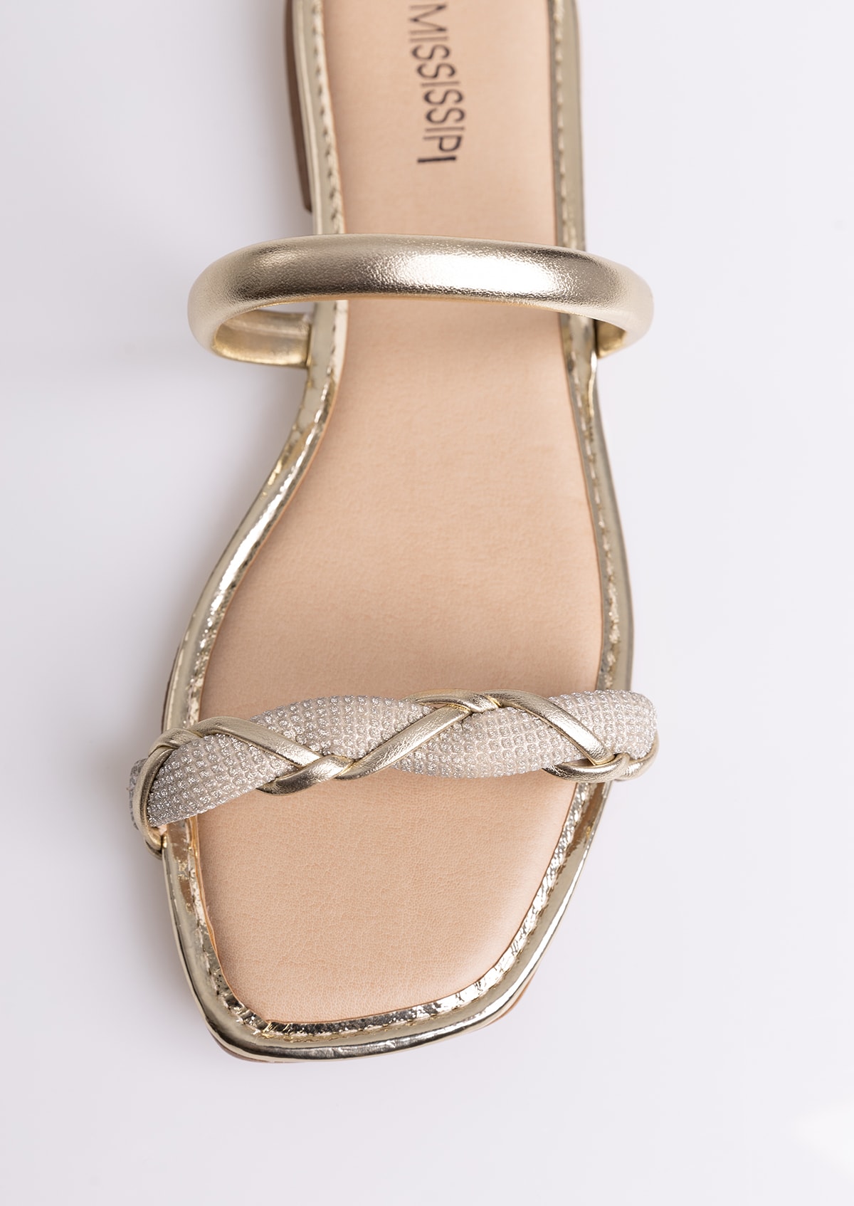 image_380d26de-0161-4830-bfc9-77c0e941dccf