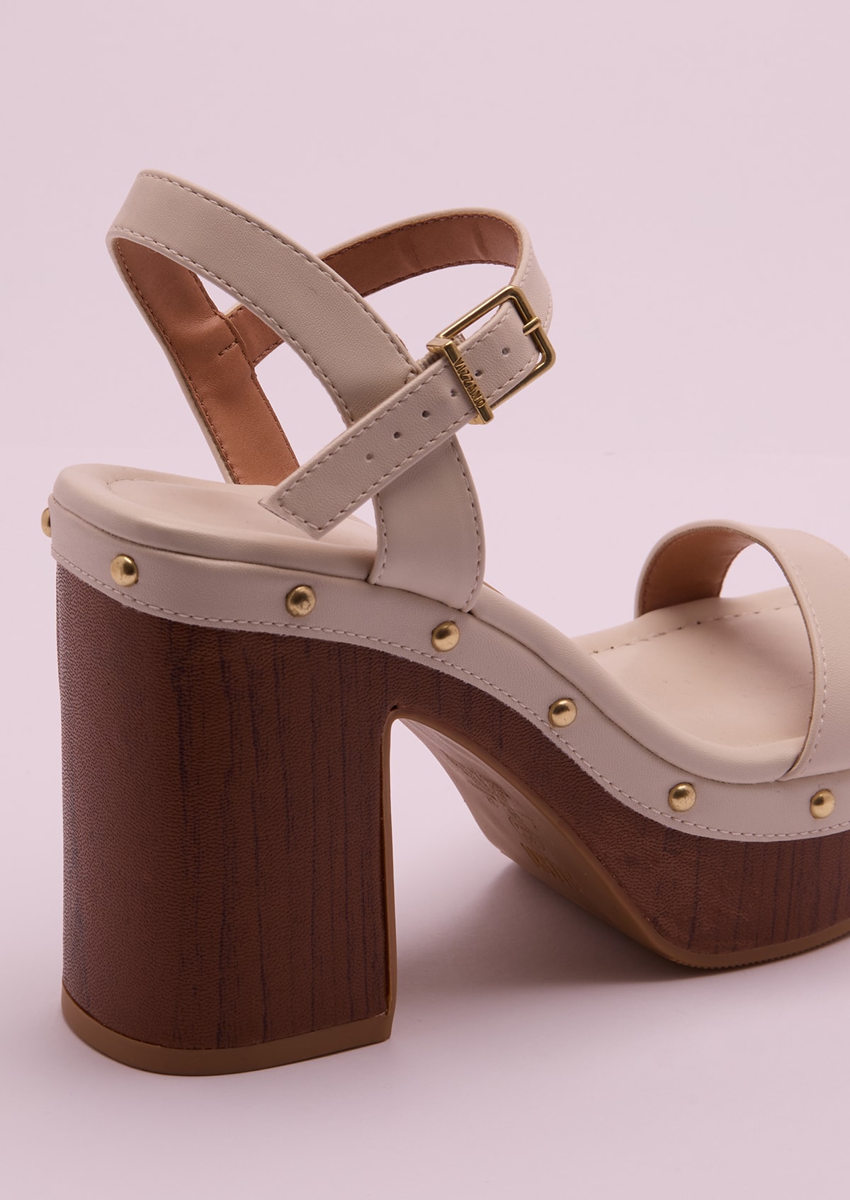 image_dc8a5a1e-6d48-46f9-8490-d9a61a1722f4