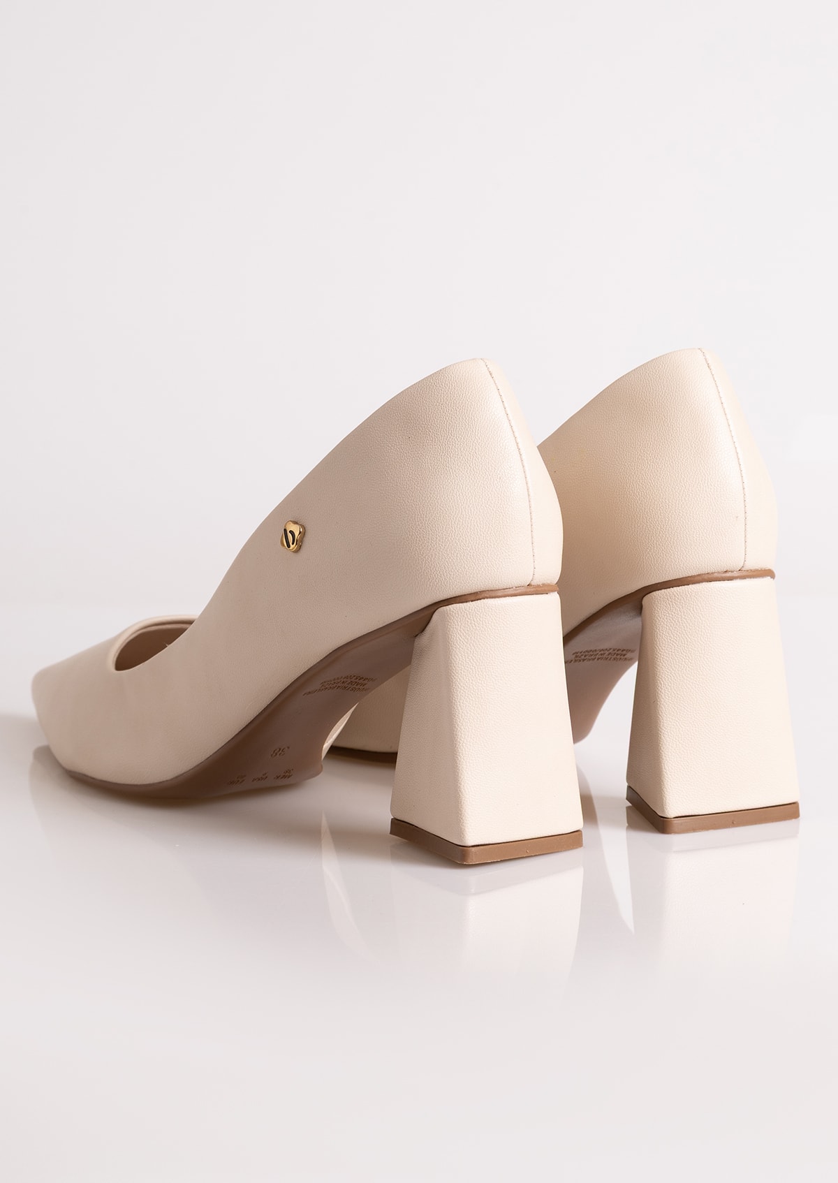 image_c054c8d1-8f9e-46e8-87d9-f598c49e945a