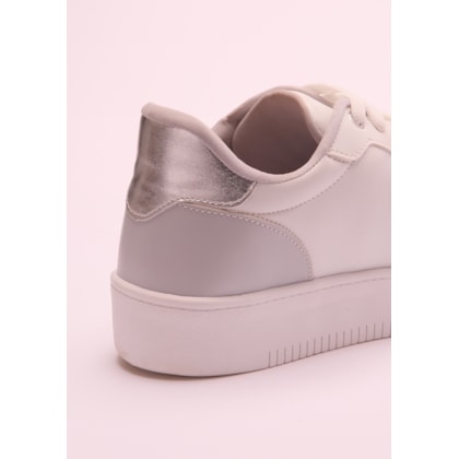 image_b8e1947a-bb23-48c6-8c9c-f94abf1980dc