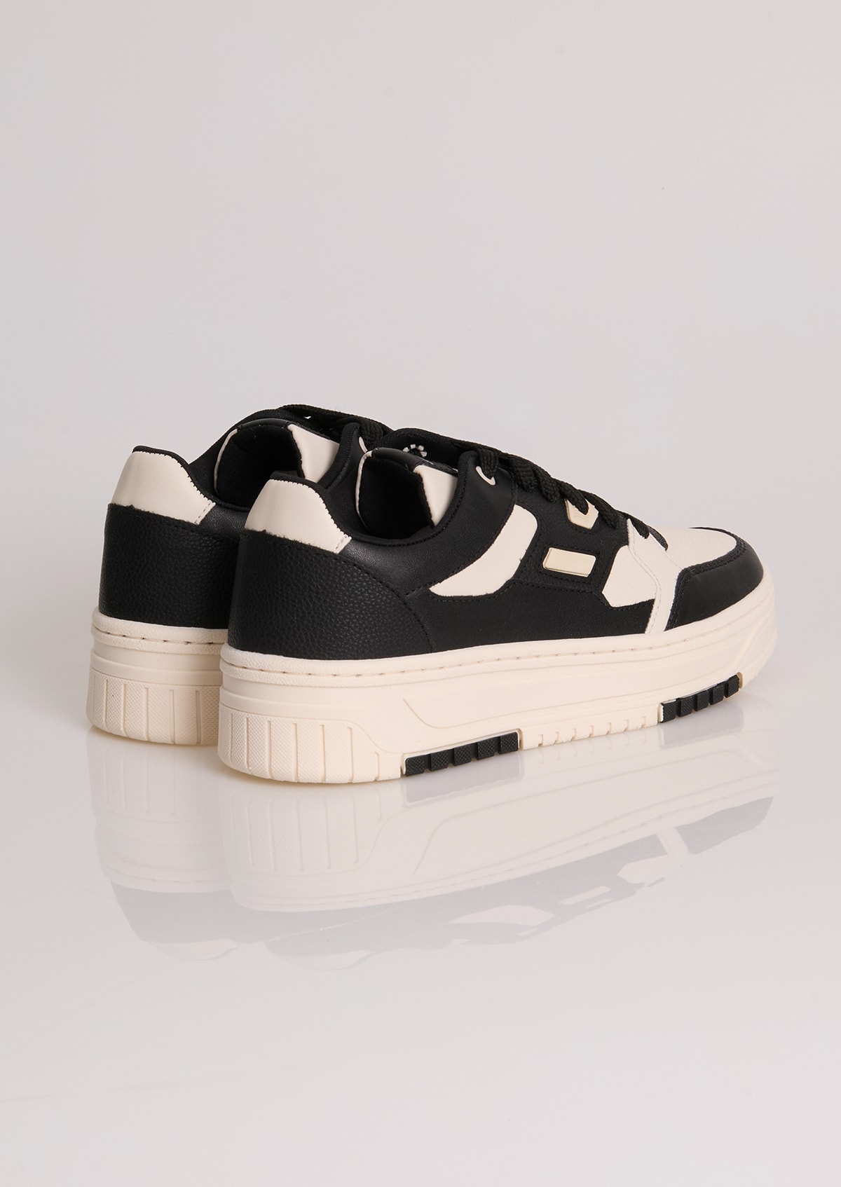 image_0cf2060e-1a75-44e3-beb8-fec7f39395a3