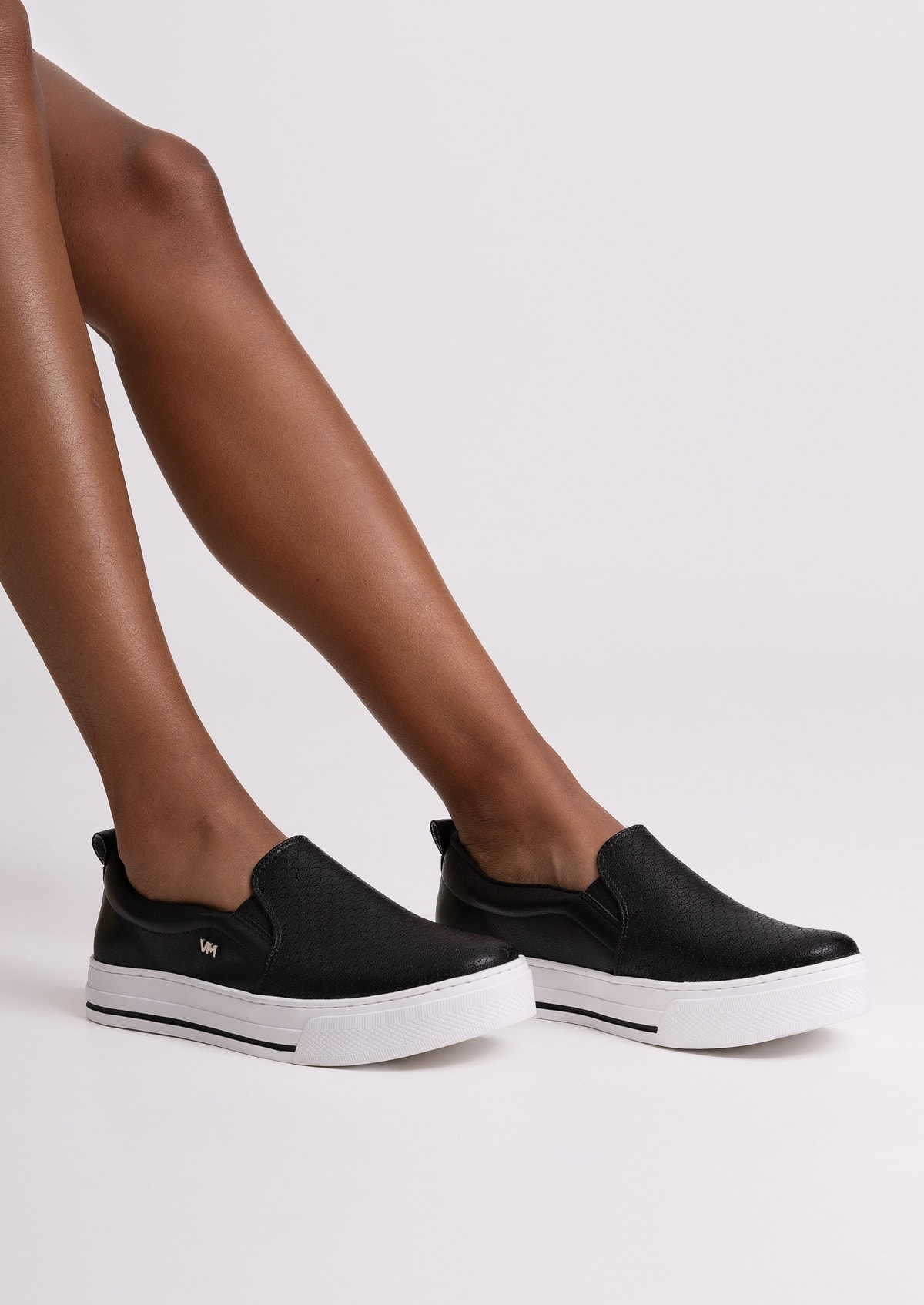 Tênis Feminino Slip On Via Marte Casual Preto Monjuá