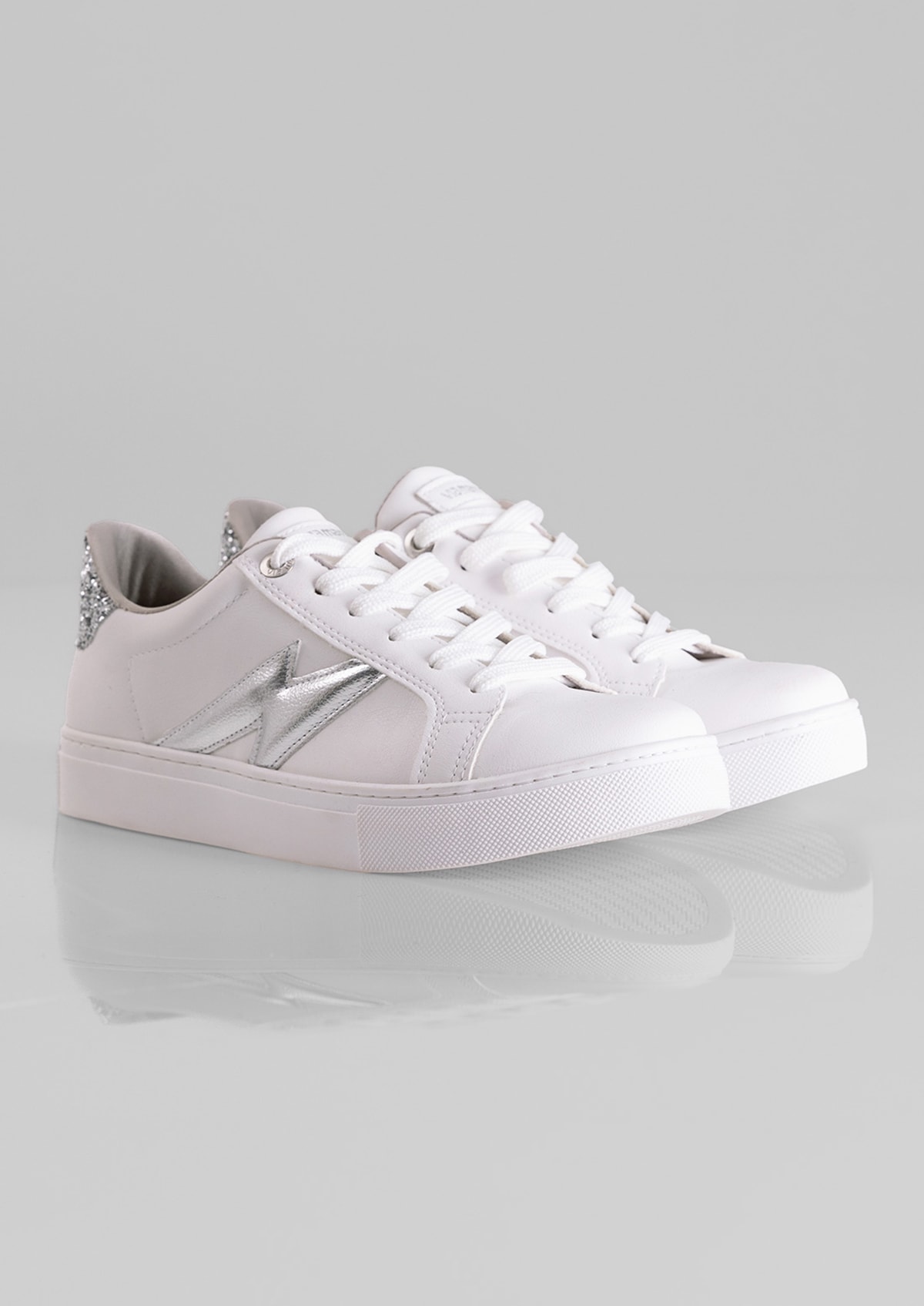 image_e456b324-dcbf-4888-99ca-97fd4e74bf80