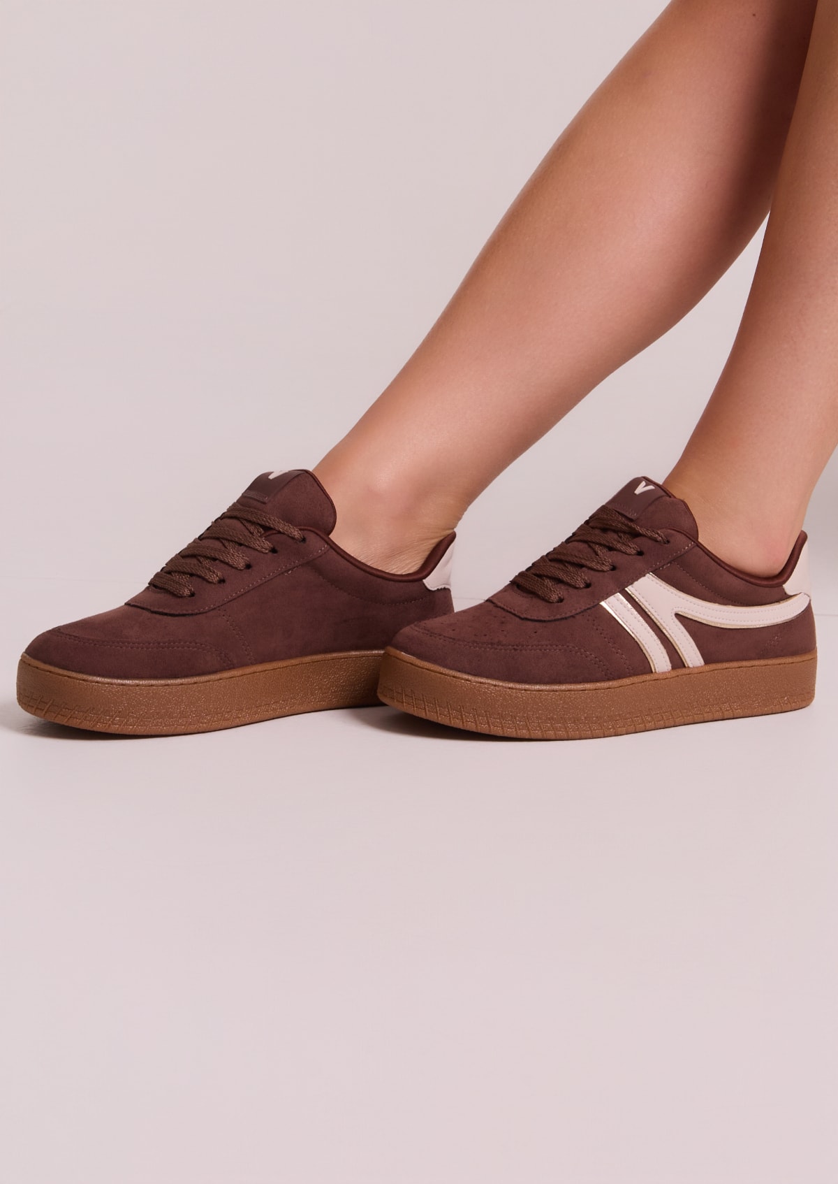 Tênis Feminino Via Marte Casual em Nobuck Marrom - Monjuá