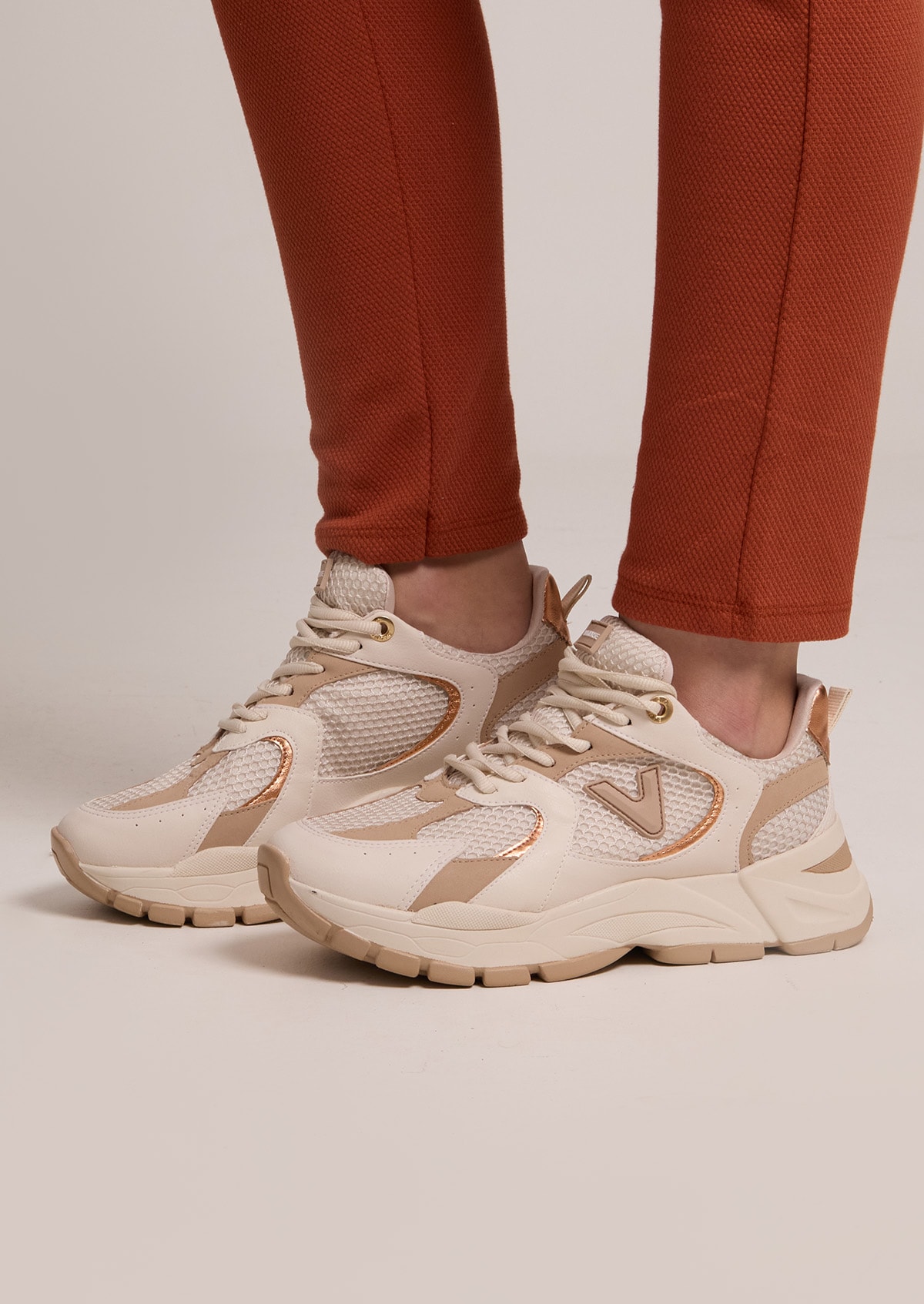 image_8f6fd753-5f0a-4f4a-b457-b6c8722c2337