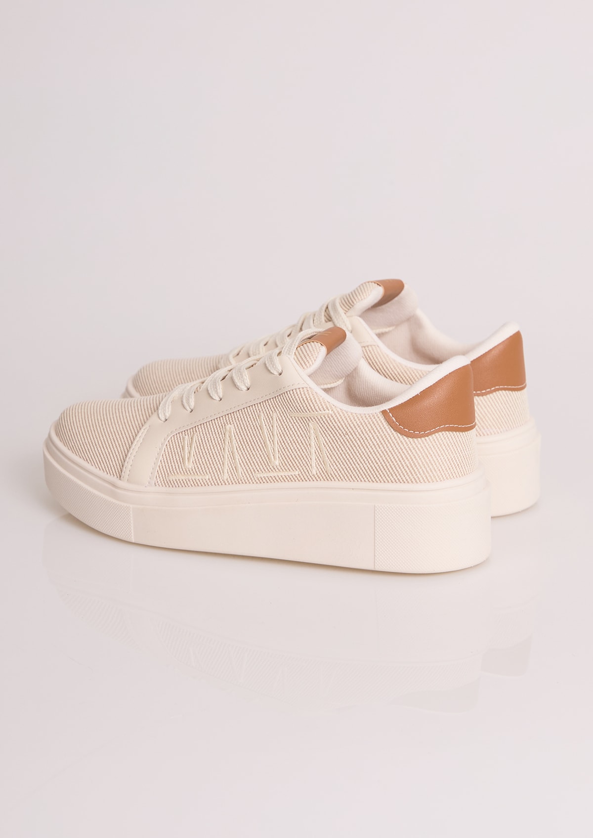 image_bb74984d-3710-414c-8d74-3a72e00e439c