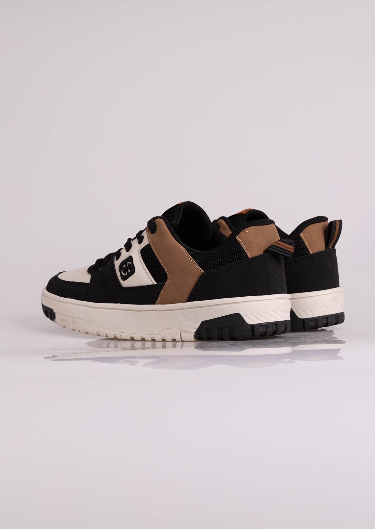 image_e9578d98-89cd-42a4-951f-d5b6f9acd0de